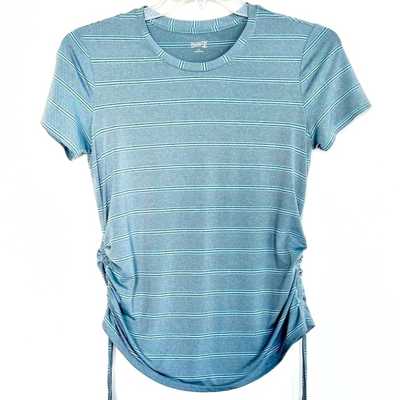 Duluth Trading Co. Women's Armachillo Cinch Tech Short Sleeve Tee - Picture 1 of 4